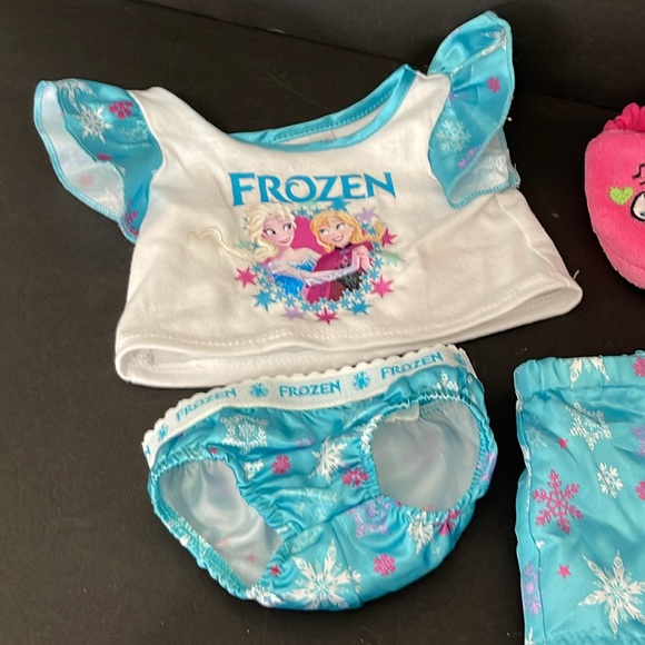 BUILD A BEAR FROZEN OUTFIT - Picture 2 of 12